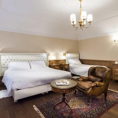 Otel Phi Principe Cuneo