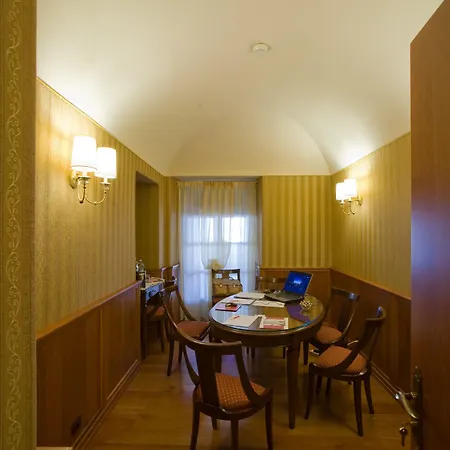 Phi Principe Szálloda 4*