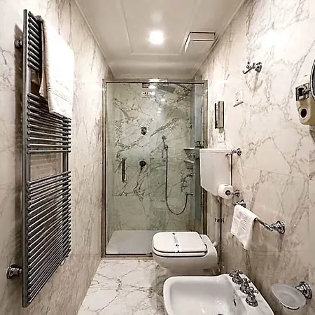 Hotel Phi Principe 4*