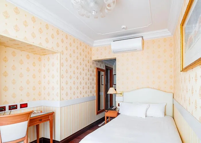 Phi Principe 4*